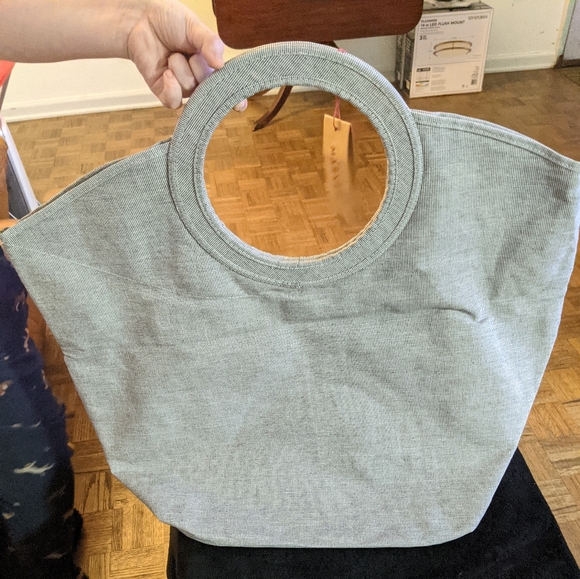 Hamper Bag Over the Shoulder NWT - Picture 2 of 7